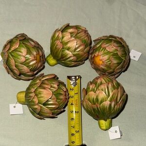 Decorative Artichoke Set